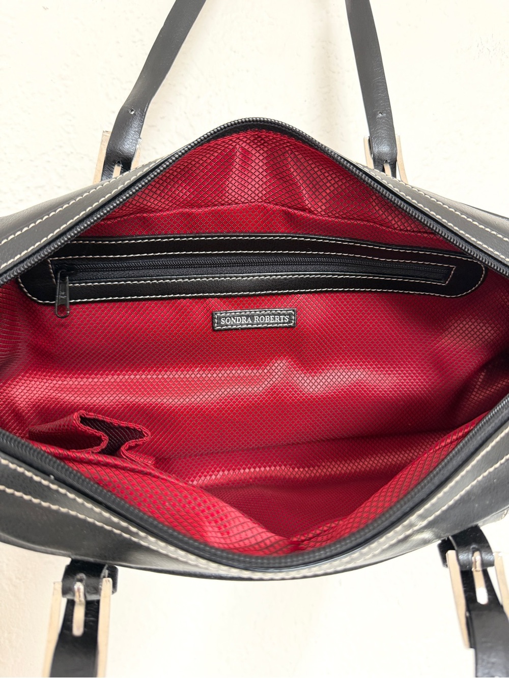 SONDRA ROBERTS structured black leather baguette shoulder bag - Picture 4 of 6